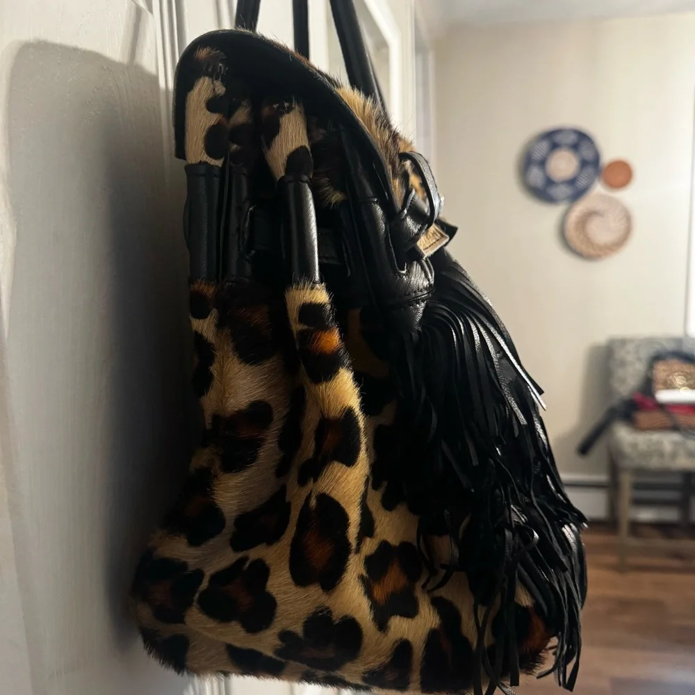 Maximalist Style Larettamia Leopard and Black Fringe Shoulder Bag - Picture 4 of 13